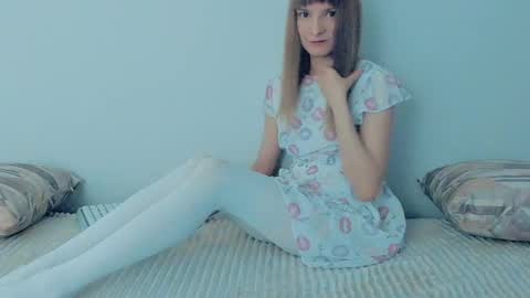 Snapshot of your_caramelka chatting on 09/10/25, 11:21 Lily online show from 09/10/25, 11:21