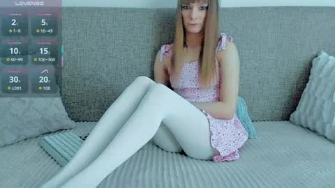 Lily online show from 04/07/26, 04:35