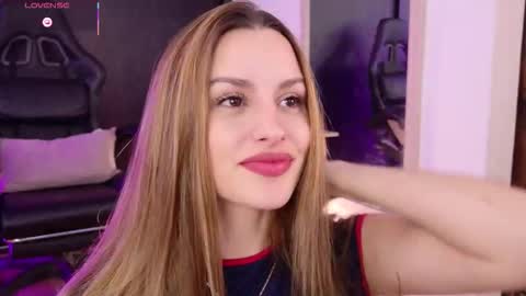 Snapshot of your_dream1217 chatting on 02/19/26, 02:13 Valery online show from 02/19/26, 02:13