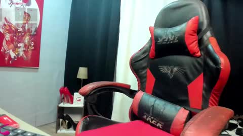 YourSeductiveWife online show from 11/15/25, 08:05