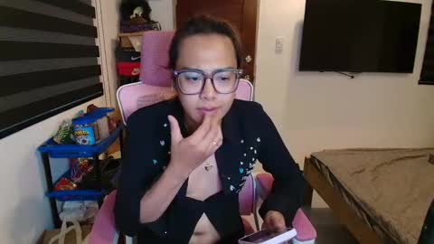 your_dreamgirlxxx69 online show from 03/06/26, 02:35