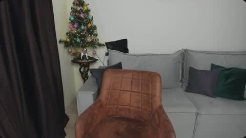 Snapshot of your_eclipse chatting on 12/20/24, 02:38 Goddess Alana online show from 12/20/24, 02:38