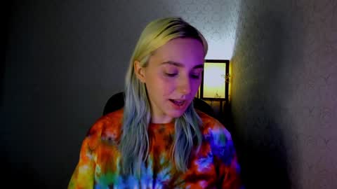 Snapshot of your_godesses chatting on 12/13/24, 06:10 Cora online show from 12/13/24, 06:10