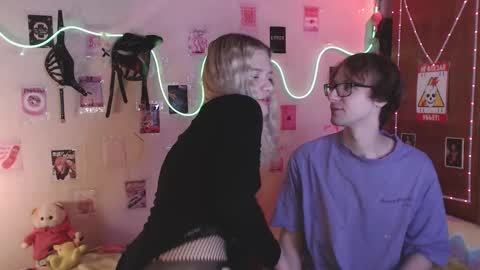 Your Horny Friends online show from 10/06/25, 03:53