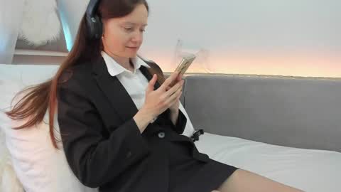 Snapshot of your_librarian chatting on 06/30/26, 07:20 Your Librarian online show from 06/30/26, 07:20