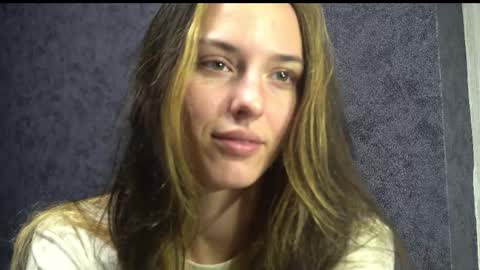 Meri  online show from 12/04/25, 09:01