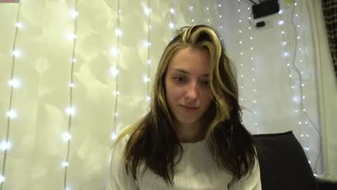 Meri  online show from 04/14/26, 08:04