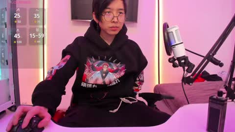 Snapshot of your_little_twink chatting on 01/11/25, 10:19 Han online show from 01/11/25, 10:19
