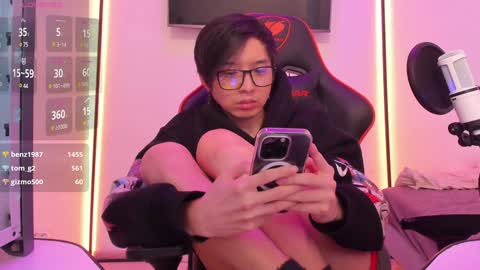 Snapshot of your_little_twink chatting on 01/13/25, 08:47 Han online show from 01/13/25, 08:47