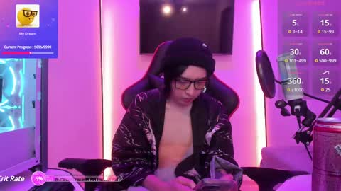 Snapshot of your_little_twink chatting on 02/24/25, 12:30 Han online show from 02/24/25, 12:30