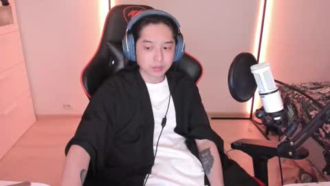 Snapshot of your_little_twink chatting on 01/12/26, 12:38 Han online show from 01/12/26, 12:38