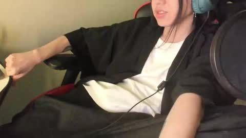 Snapshot of your_little_twink chatting on 02/12/26, 09:54 Han online show from 02/12/26, 09:54