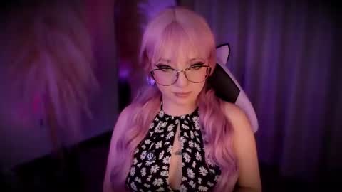 Cami independent model online show from 07/17/26, 04:30