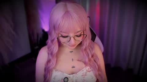 Cami independent model online show from 07/18/26, 05:33