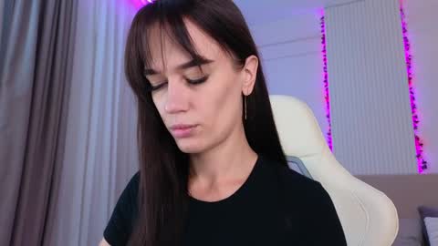 Jessica Loyd online show from 04/03/26, 03:15