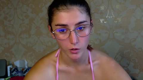 Snapshot of your_mouse23 chatting on 11/17/25, 01:28 Andrea Your sweet farmer girl online show from 11/17/25, 01:28