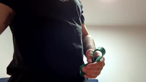 Snapshot of your_passion1 chatting on 10/31/25, 10:44 your_passion1 online show from 10/31/25, 10:44