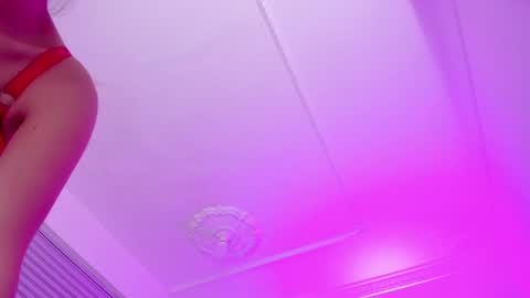 Salome online show from 12/18/24, 12:21