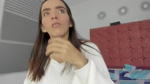 Salome online show from 01/05/25, 03:32