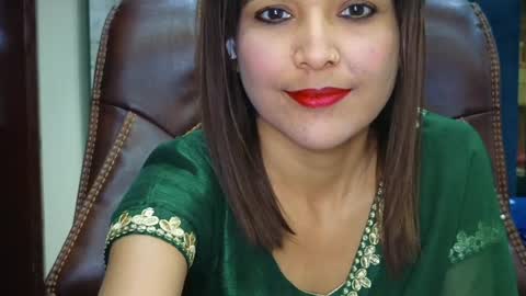 Snapshot of your_priya_77 chatting on 02/05/25, 05:41 sonam online show from 02/05/25, 05:41