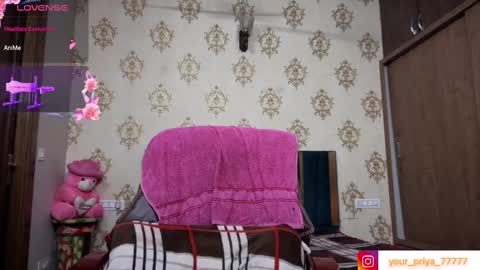 Snapshot of your_priya_77 chatting on 03/06/25, 06:05 sonam online show from 03/06/25, 06:05