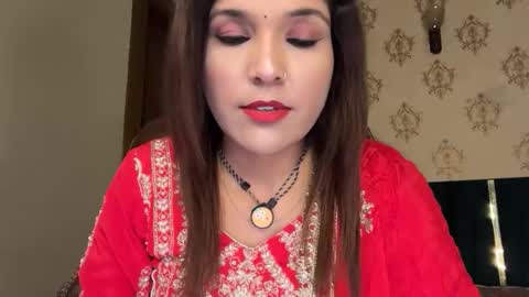 Snapshot of your_priya_77 chatting on 10/14/25, 11:00 sonam online show from 10/14/25, 11:00