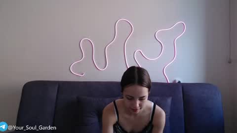 Snapshot of your_soul_garden chatting on 07/14/26, 12:13 Zoe online show from 07/14/26, 12:13
