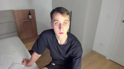 Snapshot of your_super_hero chatting on 03/02/25, 03:27 Alex online show from 03/02/25, 03:27