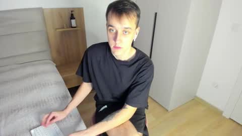 Snapshot of your_super_hero chatting on 03/03/25, 03:19 Alex online show from 03/03/25, 03:19