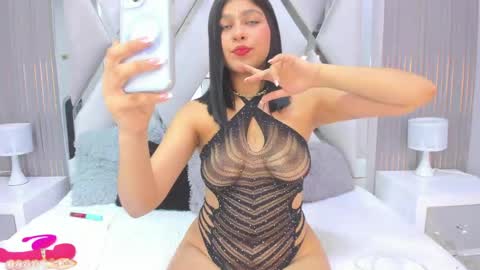 Snapshot of your_sweet_zoe chatting on 05/05/26, 03:14 Zoe online show from 05/05/26, 03:14
