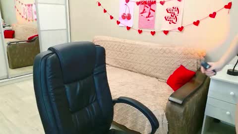 Alice online show from 09/11/25, 06:24