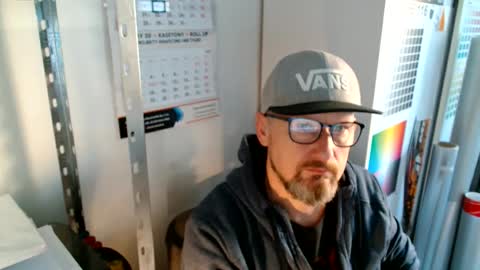 your_tipie online show from 10/22/25, 07:52