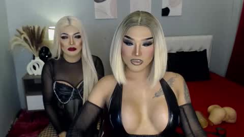 TRICXIEBELLE online show from 09/15/25, 10:37