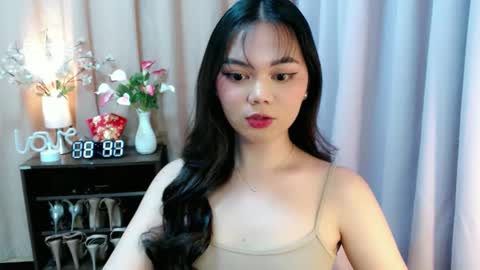 Snapshot of yourangelictransgirl chatting on 10/04/25, 12:47 Hi its me Yna online show from 10/04/25, 12:47