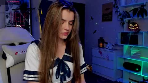 Anikka online show from 10/27/25, 08:02