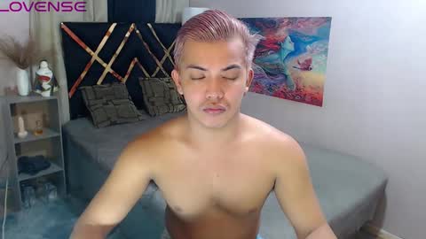 yourasian_bradley online show from 10/30/25, 06:52