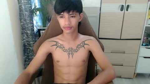 yourasian_eric online show from 04/09/26, 08:53