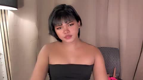 Snapshot of yourasian_kendal chatting on 06/03/26, 05:18 Kendal online show from 06/03/26, 05:18