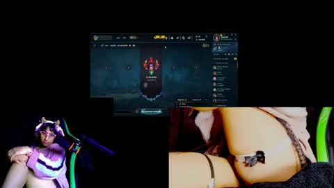 Snapshot of yourbadgoddess chatting on 06/02/26, 02:13 Val Honey online show from 06/02/26, 02:13
