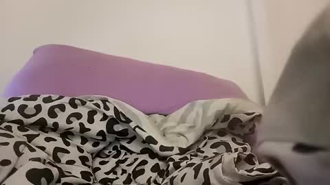 yourbestfantasie online show from 09/28/25, 09:14