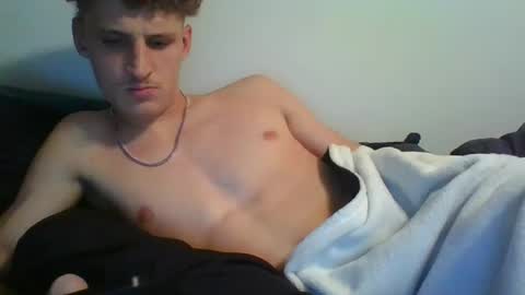 Snapshot of yourbitch1762 chatting on 09/15/25, 05:51 yourbitch1762 online show from 09/15/25, 05:51