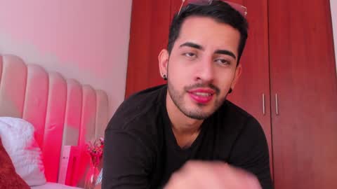 Snapshot of yourboynextdoor1 chatting on 12/27/24, 01:50 YOURBOYNEXTDOOR online show from 12/27/24, 01:50