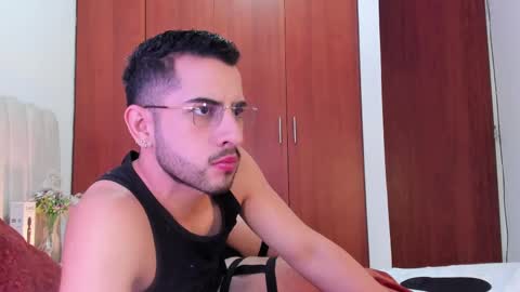 Snapshot of yourboynextdoor1 chatting on 02/27/25, 09:47 YOURBOYNEXTDOOR online show from 02/27/25, 09:47