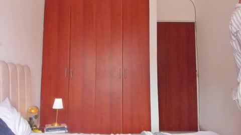 Snapshot of yourboynextdoor1 chatting on 09/24/25, 06:22 YOURBOYNEXTDOOR online show from 09/24/25, 06:22