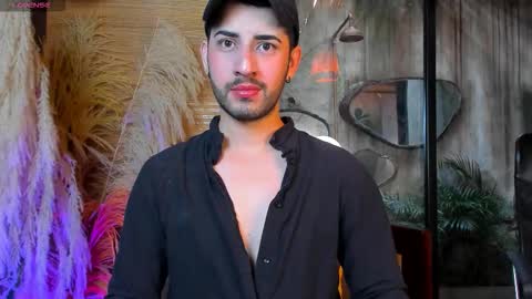 YOURBOYNEXTDOOR online show from 01/11/26, 07:19