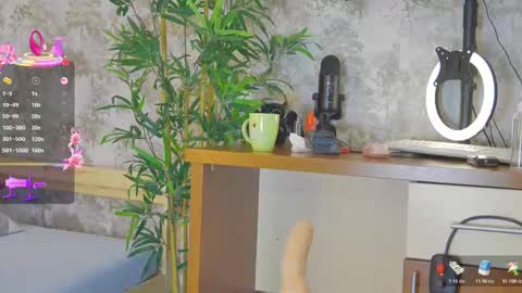 Anna online show from 11/08/25, 08:07