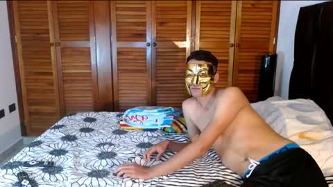 yourcouplehot online show from 11/18/25, 06:29