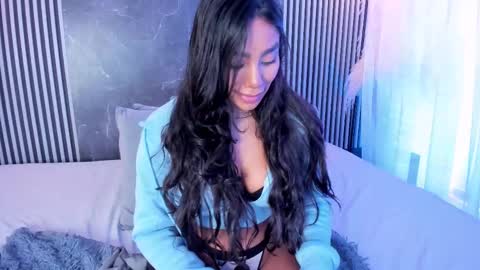 Selena online show from 03/06/25, 08:08