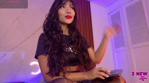 Selena online show from 10/19/25, 09:10