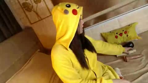 JEN  online show from 11/21/25, 02:38